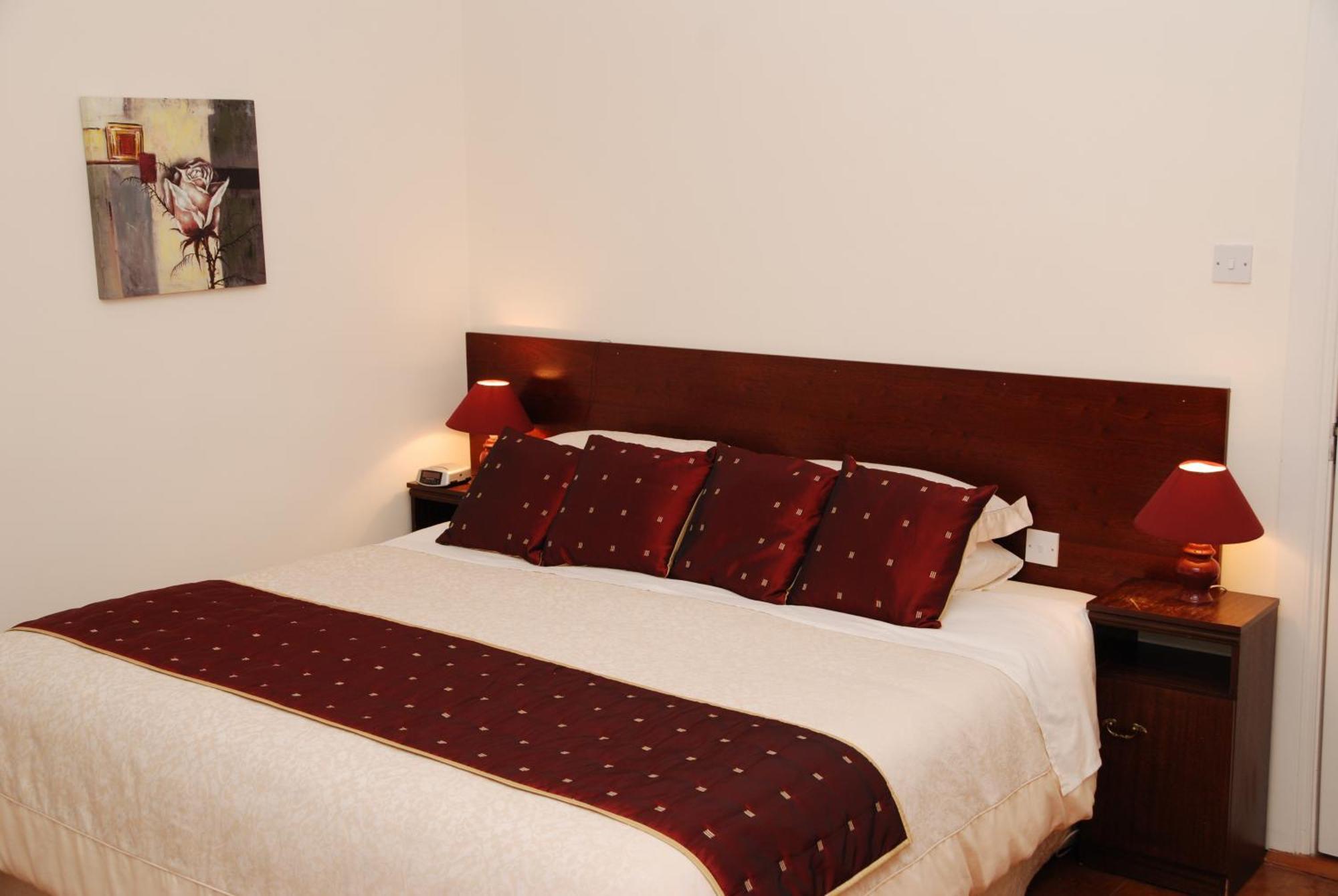 Kilburn House B&B Milltown  Kültér fotó